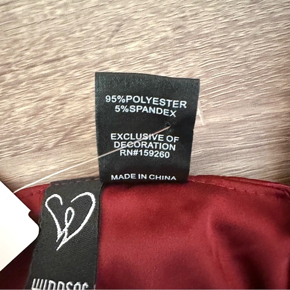 Windsor Sweet & Chic Satin Mini Dress Long Balloon Sleeve Corset Red NWT Size L - Picture 7 of 9